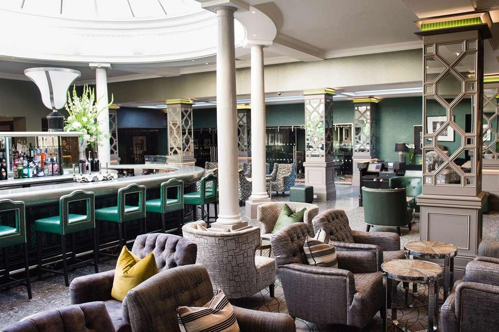 The Belfry Hotel & Resort Саттон-Колдфилд Ресторан фото