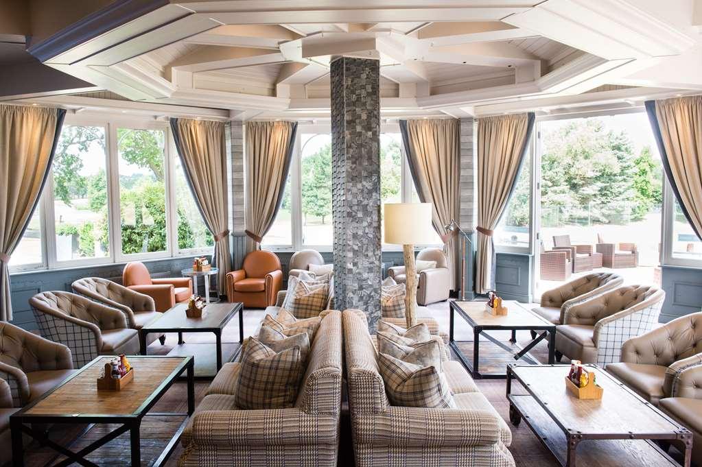 The Belfry Hotel & Resort Саттон-Колдфилд Ресторан фото