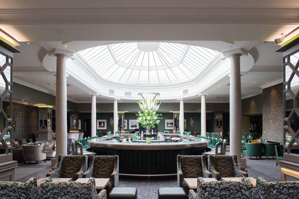 The Belfry Hotel & Resort Саттон-Колдфилд Ресторан фото